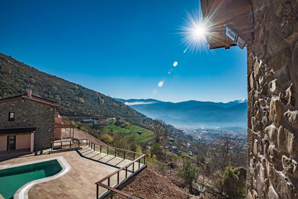 The View Village - Villas Suites & Spa Karpenisi Luaran gambar